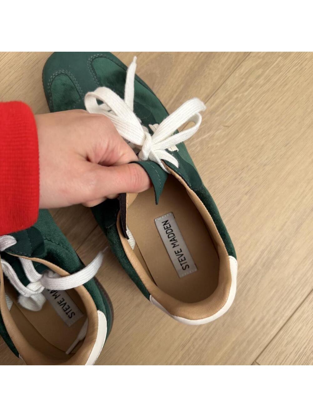 Steve Madden green sneaker size 7 women's - Picture 4 of 5